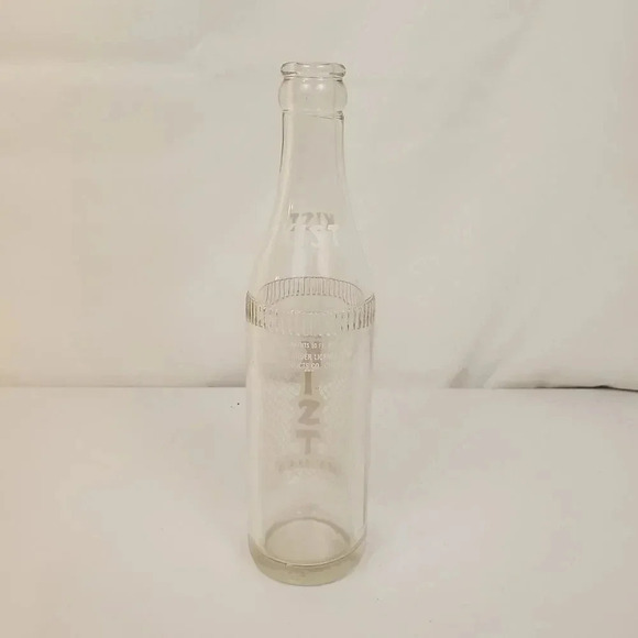 KING KIST BEVERAGES Soda Pop Glass Bottle 10 Fl Oz Chicago Illinois - Picture 3 of 6